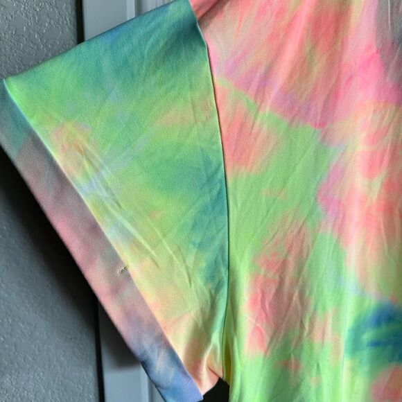 NWOT Plus Size Short Sleeve Tie Dye Tee Shirt With Front Pocket - Size 3XL - Picture 4 of 6